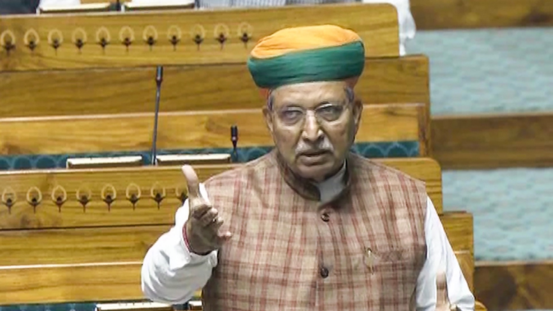 Shri Arjun Ram Meghwal speaking in the Lok Sabha chamber